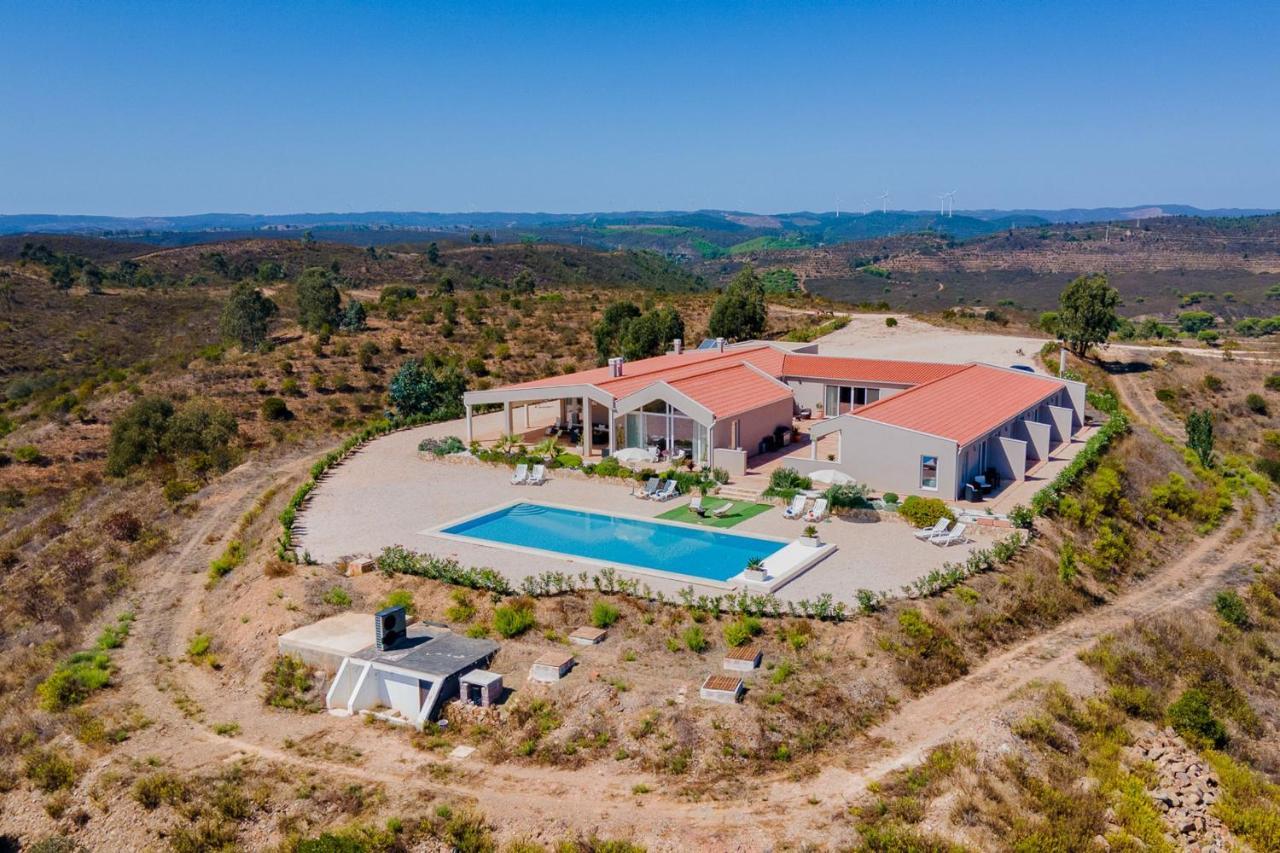 Corte Velada Guest House By Lovelystay Lagos Exteriör bild