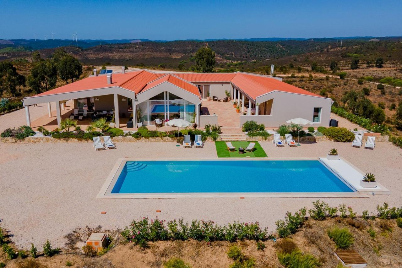 Corte Velada Guest House By Lovelystay Lagos Exteriör bild