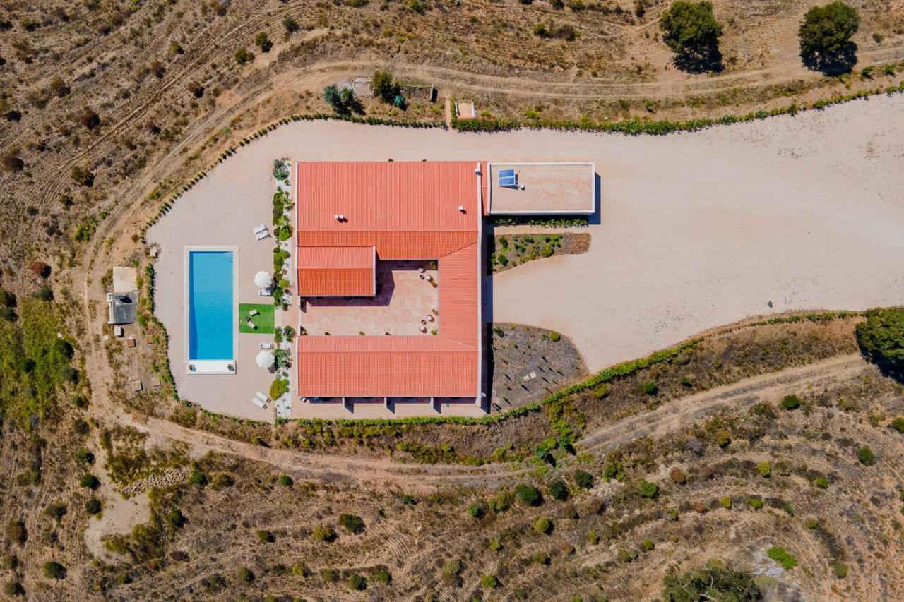 Corte Velada Guest House By Lovelystay Lagos Exteriör bild