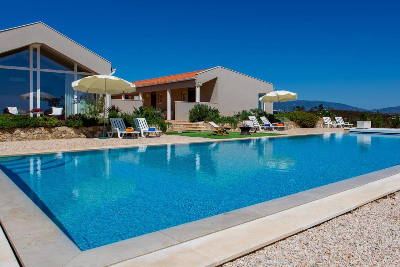 Corte Velada Guest House By Lovelystay Lagos Exteriör bild