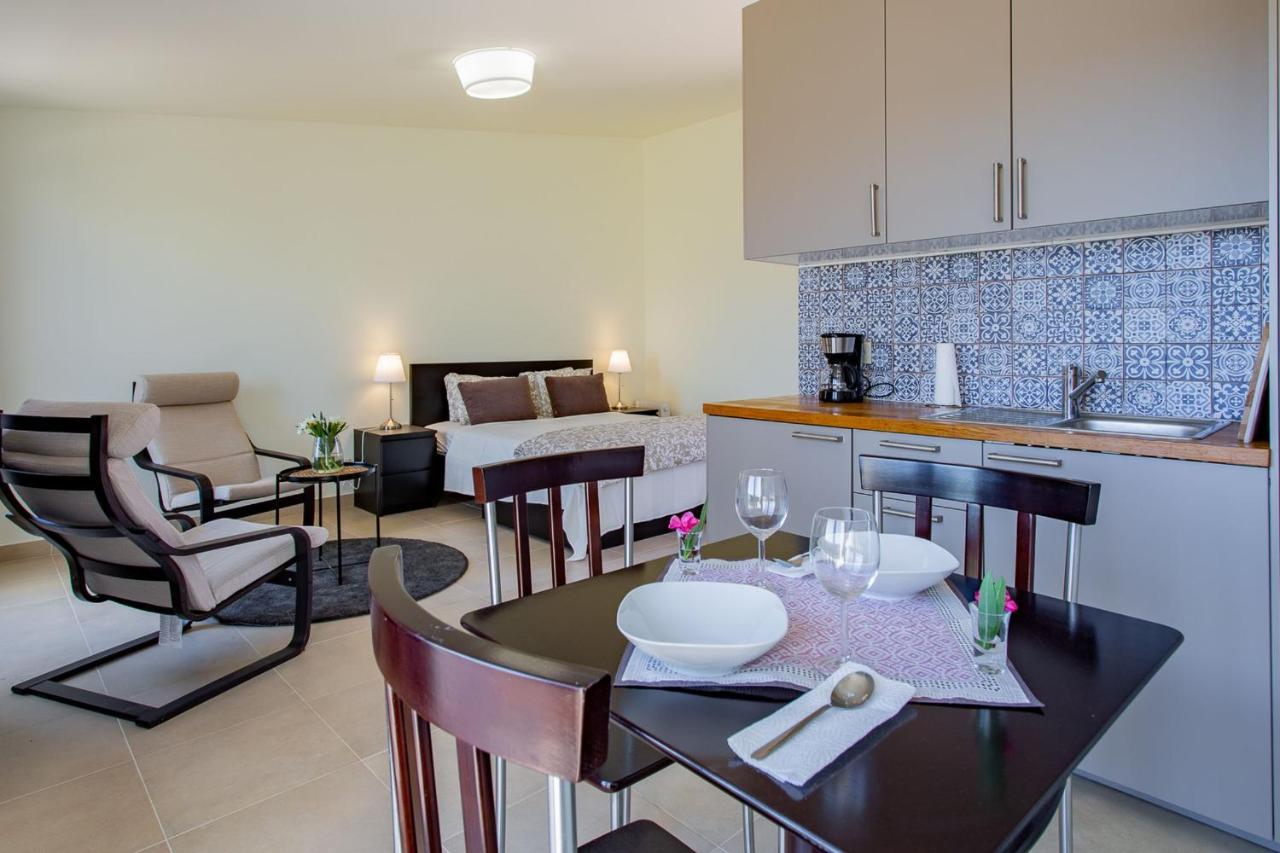Corte Velada Guest House By Lovelystay Lagos Exteriör bild