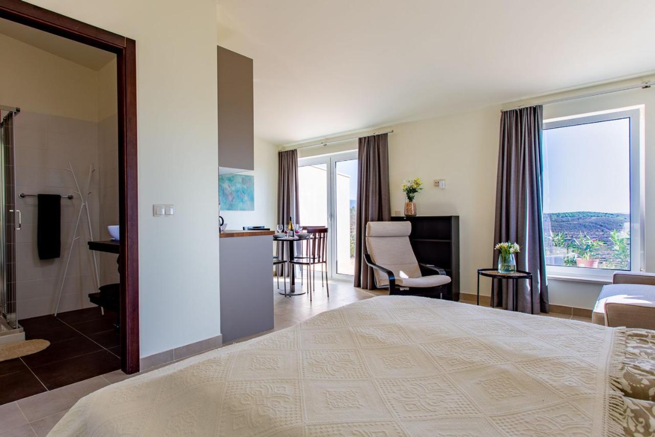 Corte Velada Guest House By Lovelystay Lagos Exteriör bild