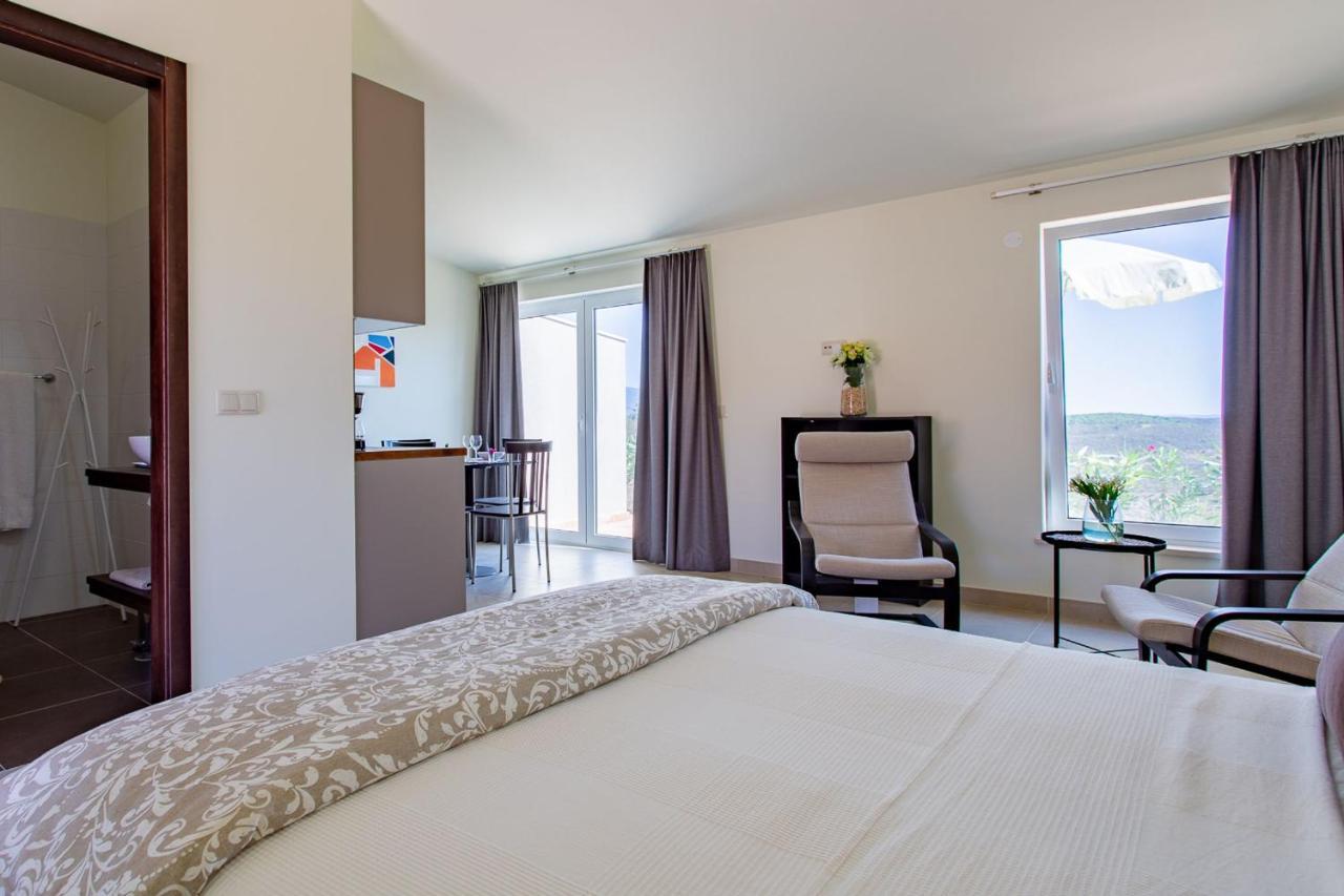 Corte Velada Guest House By Lovelystay Lagos Exteriör bild