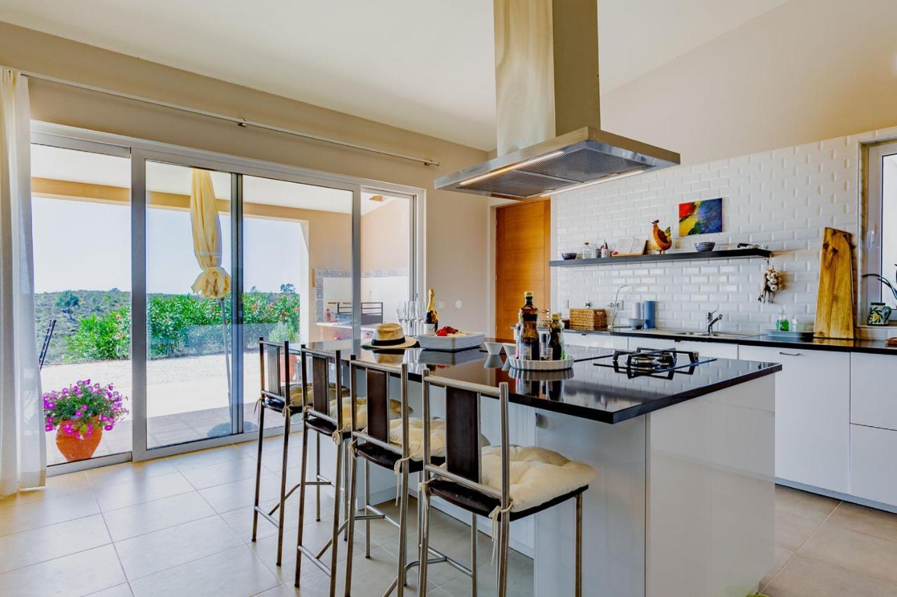 Corte Velada Guest House By Lovelystay Lagos Exteriör bild