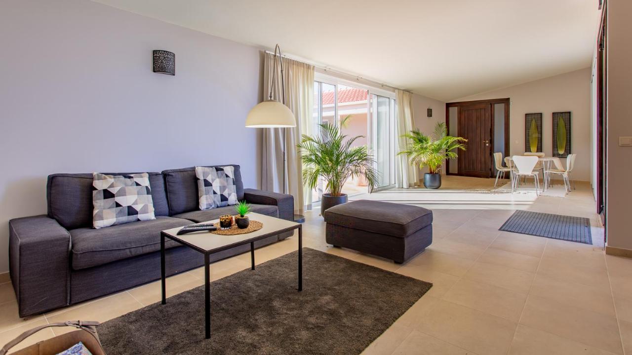 Corte Velada Guest House By Lovelystay Lagos Exteriör bild